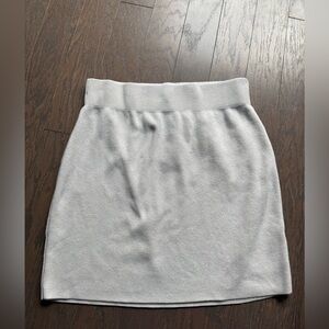 Banana Republic Shine Mini Sweater Skirt Size Small Silver Pull On Knit